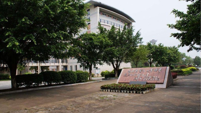 电子配件样品申请流程详解：如何顺利拿到心仪产品**