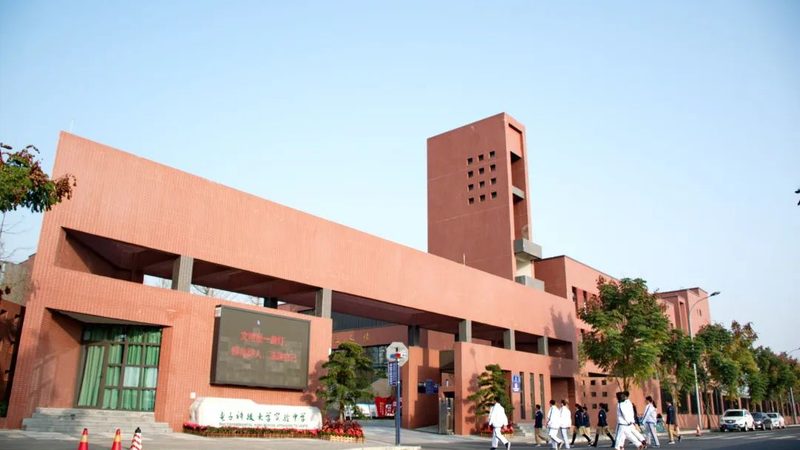 高压线路保护继电器：守护电力系统的安全卫士**