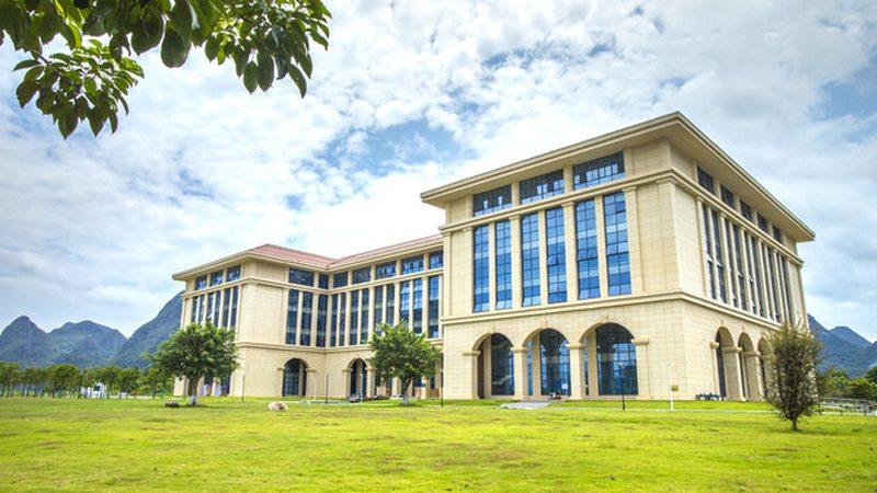 PCB钻孔孔径规格表：揭秘电子制造中的关键参数